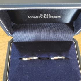 【銀座ダイヤモンドシライシの口コミ】 彼氏の友人の薦めで店に入りました。一件目でしたが、完全に買う流れにな…