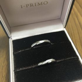 【アイプリモ(I-PRIMO)の口コミ】 事前に写真を見てこのデザインが気に入り、実際にお店で様々な指輪を試着…