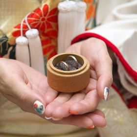 【鎌倉彫金工房の口コミ】 組み合わせが自由にできるので、私はピンクゴールド、彼はプラチナ、私は…