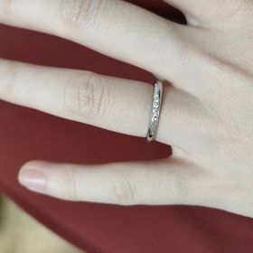 【アイプリモ(I-PRIMO)の口コミ】 ダイヤはたくさん入っているように見えますが目立ちすぎることはないです…