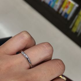 【銀座ダイヤモンドシライシの口コミ】 インターネットで各ブランドの指輪を調べた上で来店しましたが、ホームペ…
