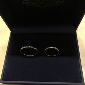 【towa et toi(トワエトワ)の口コミ】 シンプルで肌なじみがよく自然に付けていられるデザインですが、ダイヤが…