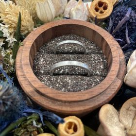 【鎌倉彫金工房の口コミ】 いろんなお店を見て回ったが、結局シンプルなデザインに落ち着き、
価格帯…