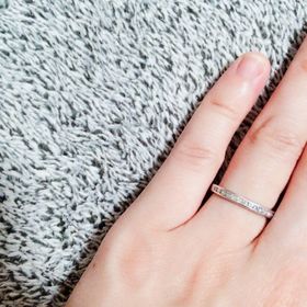 【ティファニー(Tiffany & Co.)の口コミ】 ハーフエタニティは、シンプルながら存在感もあってつけていると、周りか…