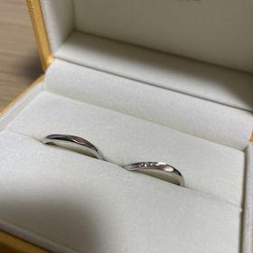 【ケイウノ ブライダル(K.UNO BRIDAL)の口コミ】 3店舗ほどお店を回りましたが、元々のデザインがとても好みでした。シンプ…