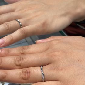 【アイプリモ(I-PRIMO)の口コミ】 プラチナ素材、鍛造リングなので、鍛造ならではの細さやカクッとしたライ…