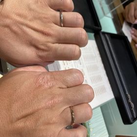 【SIENAROSE(シエナロゼ)の口コミ】 シンプルなデザインから少し変わったデザインまであります。また、ロゼチ…