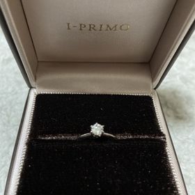 【アイプリモ(I-PRIMO)の口コミ】 他の店も何店舗か見て回り、ずっと悩んでいましたが、こちらの指輪を見て…
