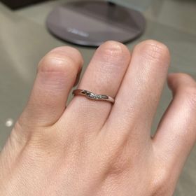 【アイプリモ(I-PRIMO)の口コミ】 切り替えがはっきりしたVラインに真ん中だけダイヤが載っているので、大人…