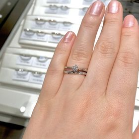 【アイプリモ(I-PRIMO)の口コミ】 彼が婚約指輪に選んでくれたアリオフとセットリングになっているペルセウ…