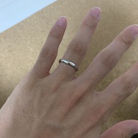 【BIJOUPIKO(ビジュピコ)の口コミ】 初めは店頭に置いてある指輪を見て検討していましたが、担当の方とデザイ…