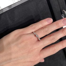 【ティファニー(Tiffany & Co.)の口コミ】 ティファニーの指輪は、海外ブランドということでリング部分が太い指輪の…