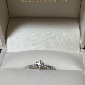 【LEHAIM(レハイム)の口コミ】 彼女に贈る婚約指輪を探すため流行りの有名ブランドから百貨店まで様々な…