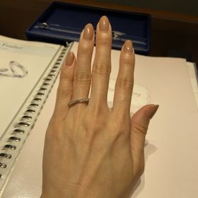 【銀座ダイヤモンドシライシの口コミ】 デザインも質も良いものがよかったので
プラチナ製、ダイヤモンドもエクセ…