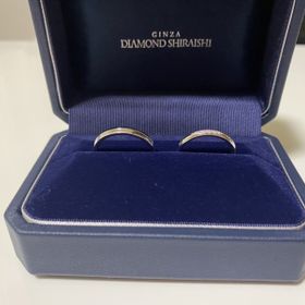 【銀座ダイヤモンドシライシの口コミ】 結婚指輪探しで苦労したのはやはりお互いの好みに合う、という点でした。…