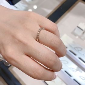 【SIENAROSE(シエナロゼ)の口コミ】 ザ婚約指輪！とゆうデザインにも憧れはありましたが、どこかに引っかけて…