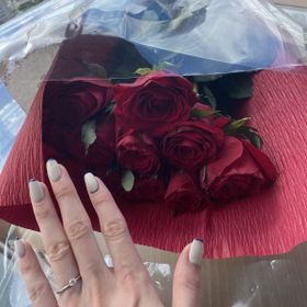 【銀座ダイヤモンドシライシの口コミ】 シンプルなデザイン、他のリングと重ね付けでもデザインが邪魔をせず、結…