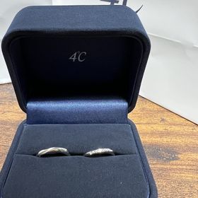 【4℃ BRIDAL(ヨンドシーブライダル)の口コミ】 指輪のデザインは、どこのブランドよりも一番好きで、指輪ひとつひとつに…