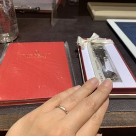 【TRECENTI(トレセンテ)の口コミ】 指輪の内側が丸く加工されていて角が指に当たらないので、とても着け心地…