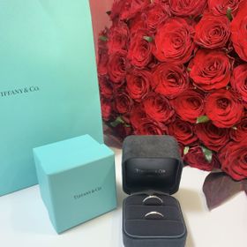 【ティファニー(Tiffany & Co.)の口コミ】 結婚指輪は仕事中でもつけていたかったので派手すぎないシンプルな物が良…