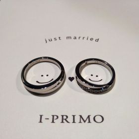 【アイプリモ(I-PRIMO)の口コミ】 太めの指輪を探していたのですが、上半分がノーマル、下半分がダイヤの2段…