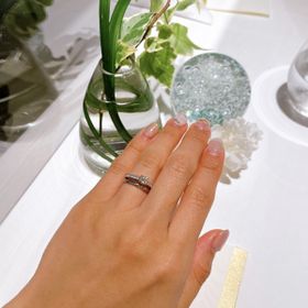 【ブシュロン(BOUCHERON)の口コミ】 60万くらいで横にもダイヤがあってとってもゴージャスなリングで一目惚れ…