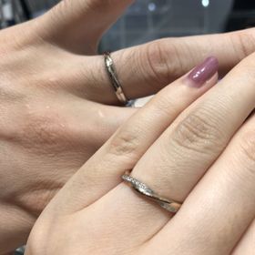 【WEDYの口コミ】 WEDYさんの指輪はブラックダイヤが入っていたのが気に入ったポイントです…