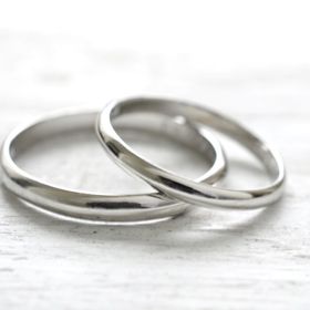 【湘南彫金工房 andfuseの口コミ】 デザインが合うかどうかを重視しました。
また、手作りなので良い思い出に…