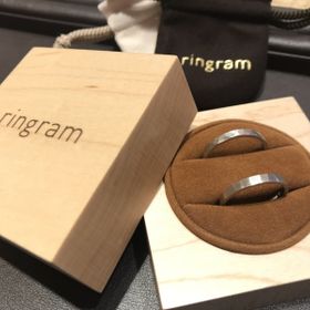 【ringram(リングラム)の口コミ】 自分たちで作れることが第一条件でした。
プラチナ・ハンマー模様が好みだ…