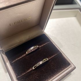 【アイプリモ(I-PRIMO)の口コミ】 いろいろな形やダイヤの位置をスタッフの方と相談、試着をして、奥さんと…