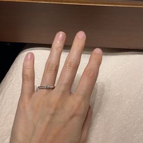 【エクセルコダイヤモンド(EXELCO DIAMOND)の口コミ】 1番の大きな決め手は、他にはないデザインとダイヤモンドのつき方、量です…