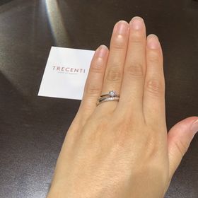 【TRECENTI(トレセンテ)の口コミ】 シンプルで飽きがこないけれど存在感のある指輪でした。さまざまなデザイ…