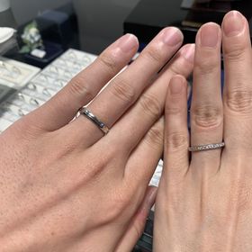 【銀座ダイヤモンドシライシの口コミ】 元々ダイヤモンドがたくさんついているタイプを希望していた。日常遣いで…