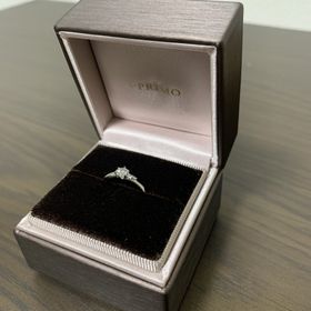 【アイプリモ(I-PRIMO)の口コミ】 まず第一に、彼女のお気に入りの婚約指輪が見つかったことです。彼女と2人…