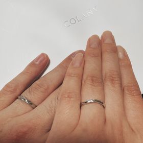 【COLANY(コラニー)】の口コミ 指輪のデザインがシンプルで目立ちすぎないダイヤが輝いたこと、日常的につ...