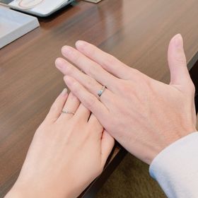 【LUCIE(ルシエ)の口コミ】 元々俄さんの唐花のデザインに惹かれて見に行きましたが、
男性用のリング…