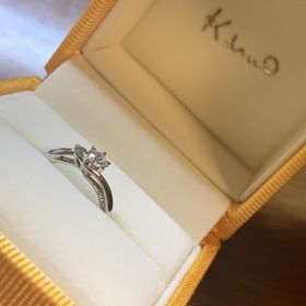 【ケイウノ ブライダル(K.UNO BRIDAL)の口コミ】 自分の好きなデザインを組み込めるところ
→自分たちの好きな海をイメ…