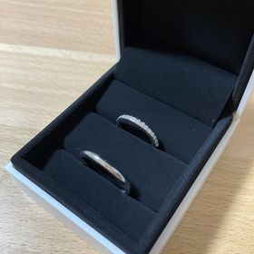 【FOREVERMARK(フォーエバーマーク)の口コミ】 女性用のハーフエタニティのダイヤの輝きが白くて美しいのが決め手でした…