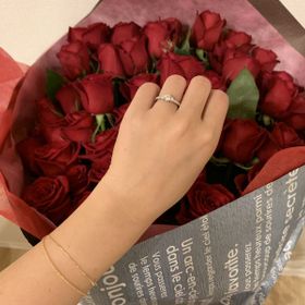 【アイプリモ(I-PRIMO)の口コミ】 デザインが指になじみ、存在感があり可愛さもありでほぼ一目惚れでした。…