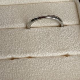 【TANZO.(鍛造指輪)の口コミ】 鍛造製法という特徴がとても魅力的に思えて決めました。数週間試着してサ…