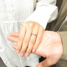 【輪-RIN-の口コミ】 彼女が金属アレルギーだったため、色々なお店を回った結果、輪-RIN-様に辿…