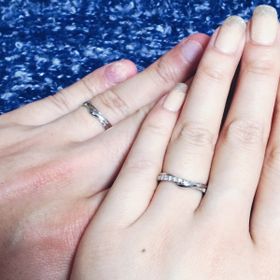 【STAR JEWELRY(スタージュエリー)の口コミ】 挙式の11ヶ月ほど前、結婚情報誌で探していた時に一目惚れした指輪です。…