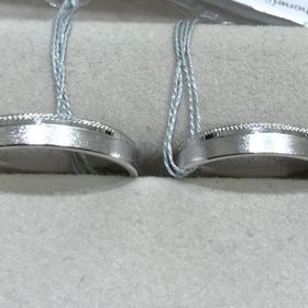 【輪-RIN-の口コミ】 派手すぎないデザインですが、シンプルすぎないところが気に入りました。…