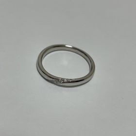 【アイプリモ(I-PRIMO)の口コミ】 シンプルながら、５つもダイヤが付いているさりげない輝きに惹かれて試着…