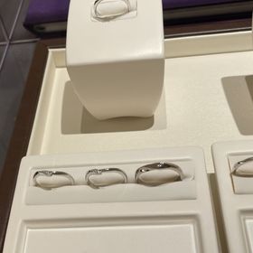 【俄(にわか)の口コミ】 デザインがとても可愛く、魅力的でした。本当に桜のようなモチーフで素敵…