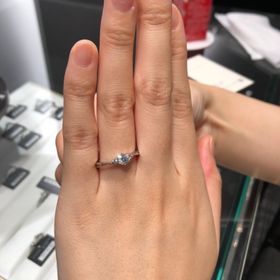 【ラザール ダイヤモンド(LAZARE DIAMOND)の口コミ】 デザインがかなり豊富であり、どんな方でも好みのデザインがあるのではな…