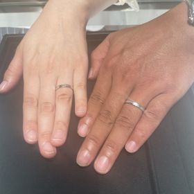 【ティファニー(Tiffany & Co.)の口コミ】 ホームページなどを見て気になってた指輪を試着しました。太めの指輪で「…