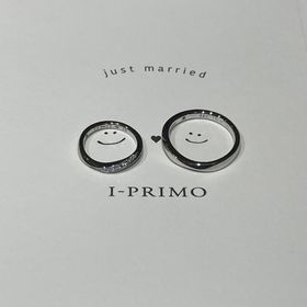 【アイプリモ(I-PRIMO)の口コミ】 婚約指輪と一緒に選びました。婚約指輪がシルバーとピンクゴールドを組み…