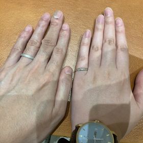 【YUKIZAKI BRIDAL(ユキザキブライダル)の口コミ】 プラチナ素材の結婚指輪です。ペアリングではないですが、ミルが入ったス…