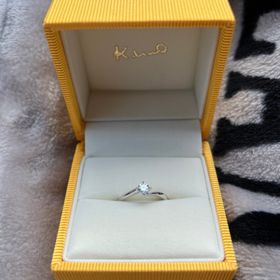 【ケイウノ ブライダル(K.UNO BRIDAL)の口コミ】 シンプルなデザインで、ダイヤの品質にこだわりました。カラット、カット…